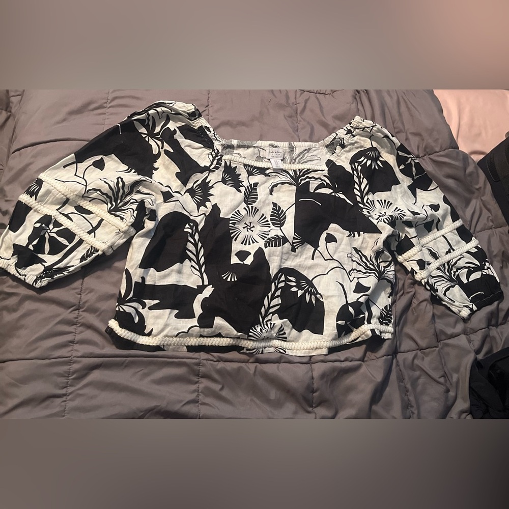 Brand new long sleeve, light weight top.
